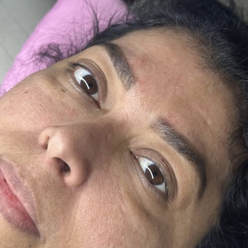 Designer de Sobrancelha com Hnnna